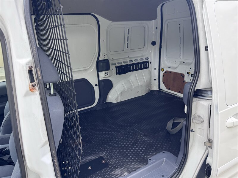 Used 2010 Ford Transit Connect XLT FWD image 15