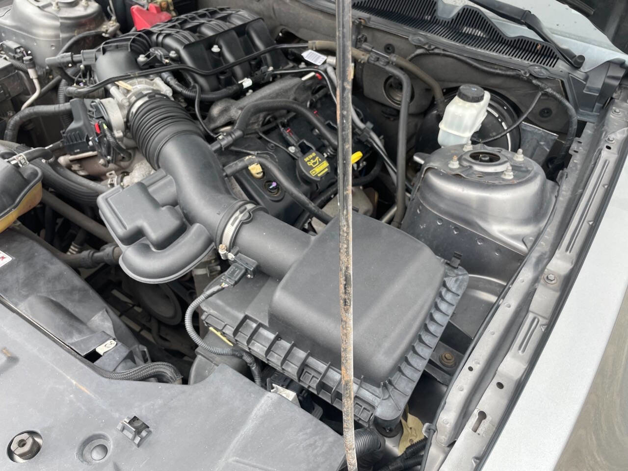 Used 2013 Ford Mustang Premium RWD image 34