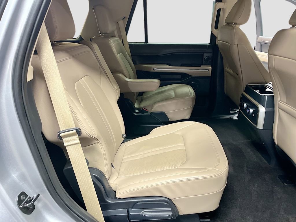 Used 2023 Ford Expedition Limited image 30