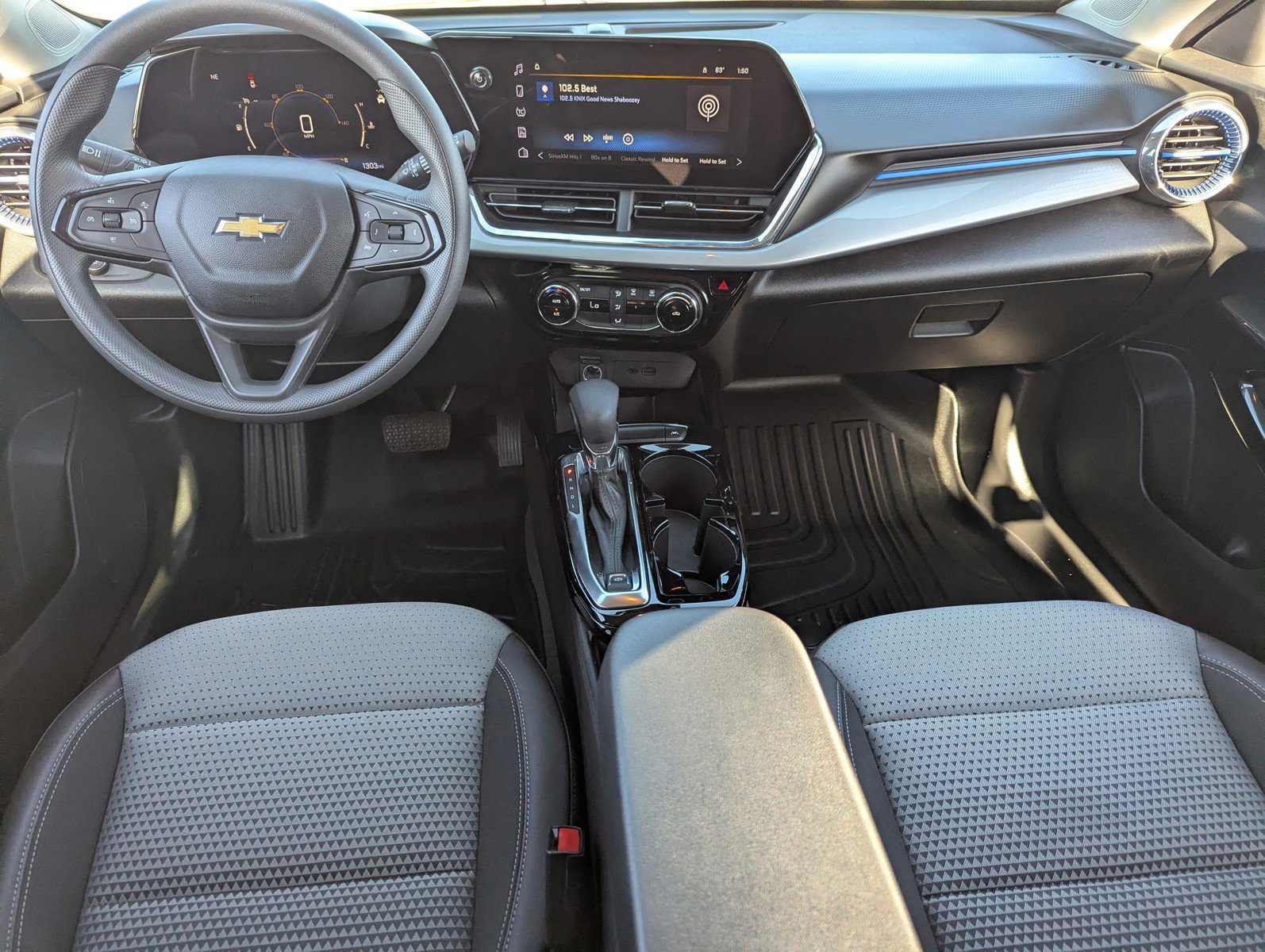 Certified 2025 Chevrolet Trax LT image 16