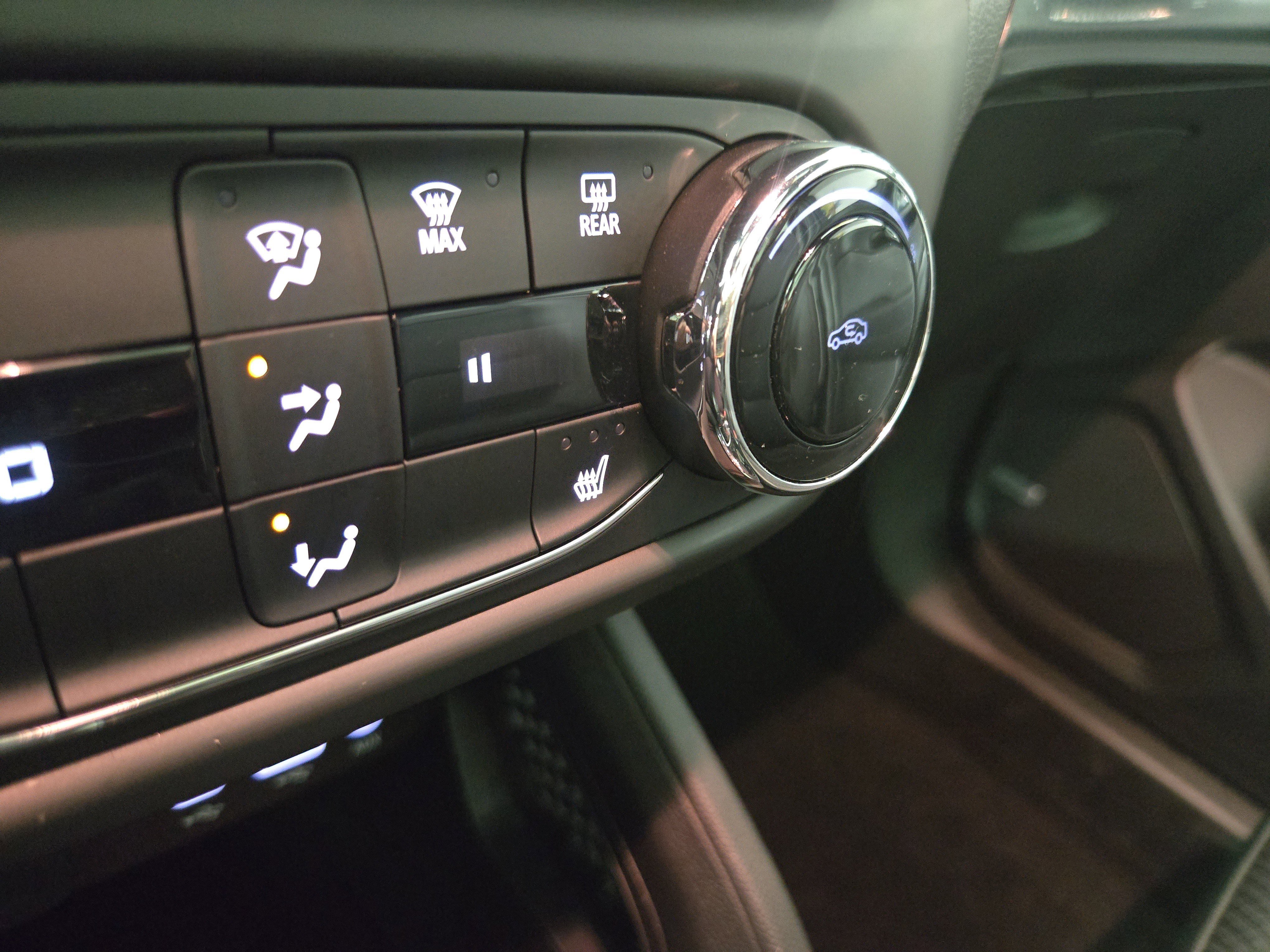 Certified 2022 Chevrolet TrailBlazer RS w/ Sun and Liftgate Package image 25