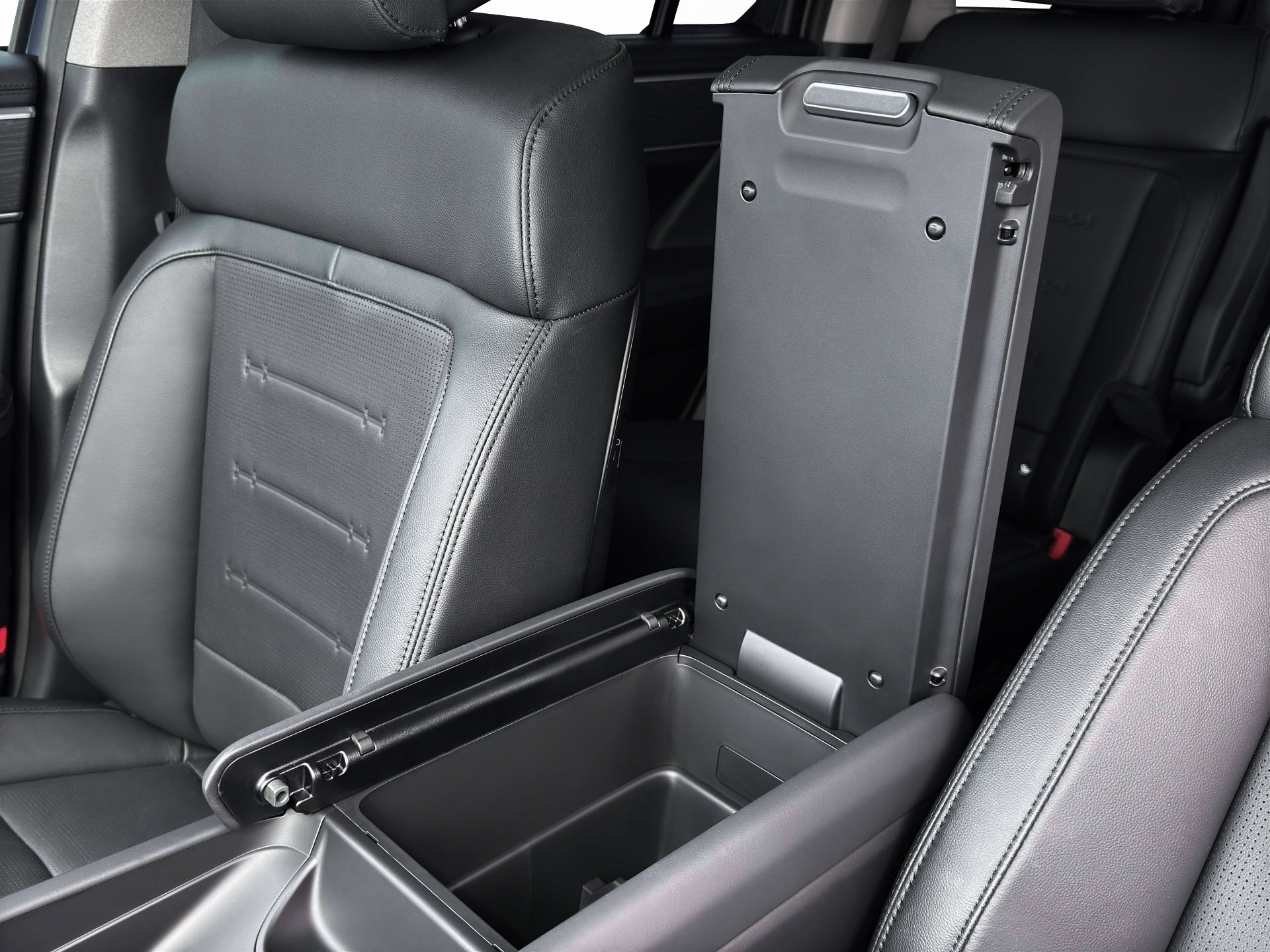 New 2026 Hyundai Santa Fe Limited AWD/4WD image 18