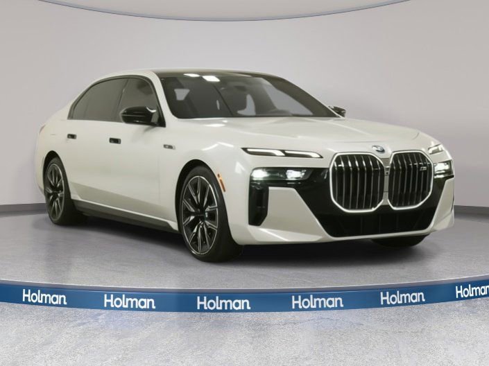 Certified 2024 BMW i7 M70 image 3