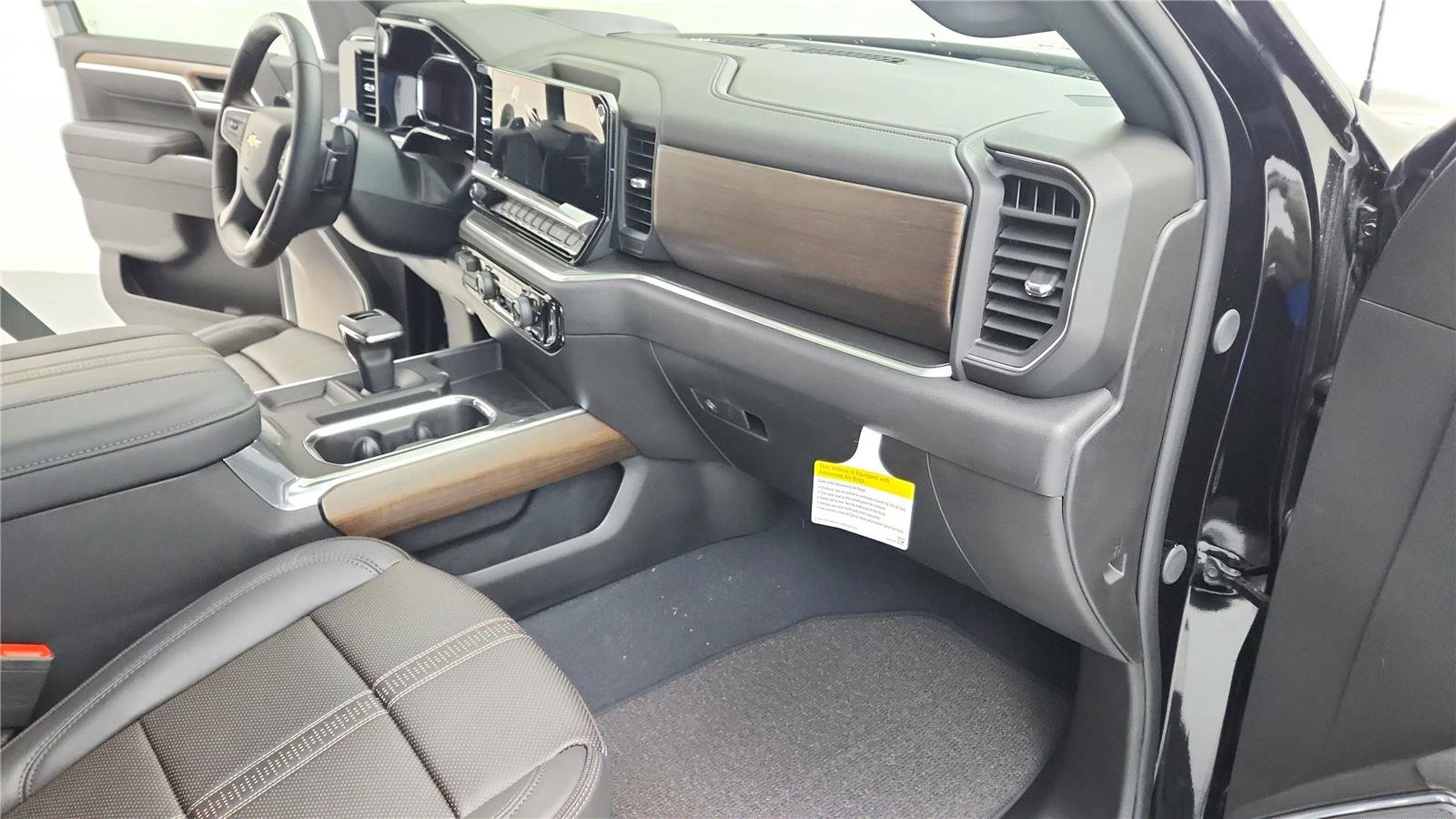 New 2026 Chevrolet Silverado 1500 High Country w/ Technology Package image 34