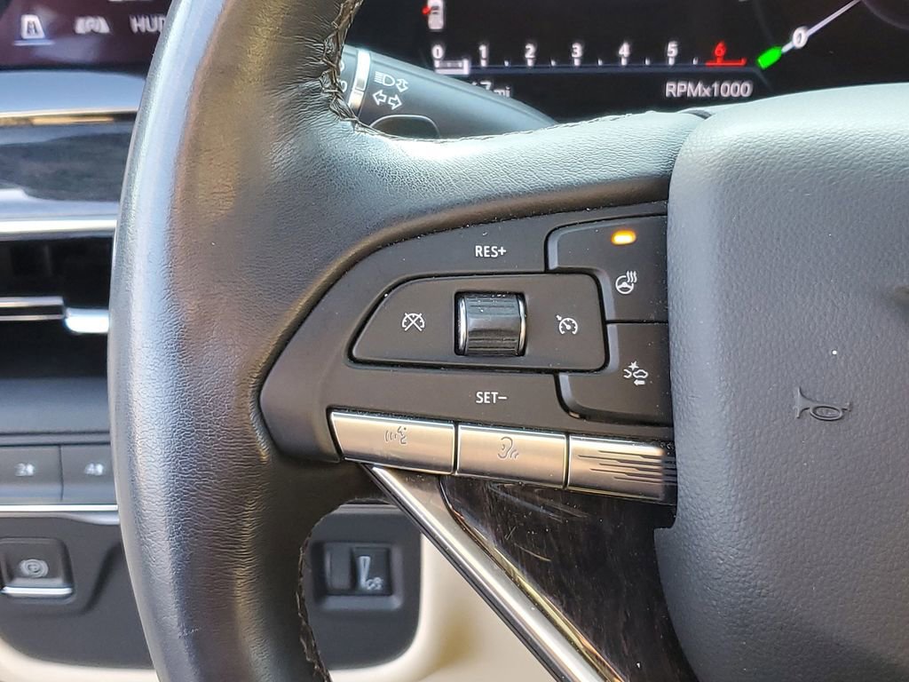 Used 2022 Cadillac Escalade Premium Luxury image 14