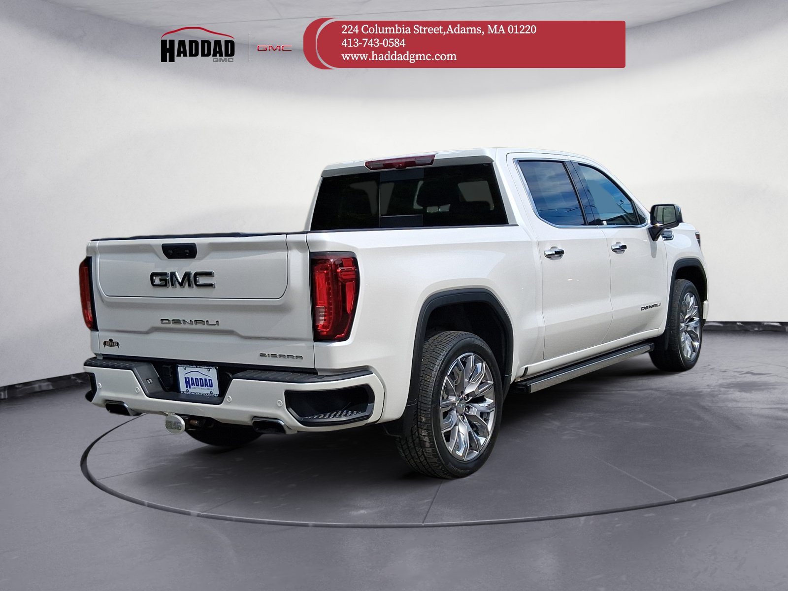 Used 2024 GMC Sierra 1500 Denali w/ Denali Reserve Package AWD/4WD image 4