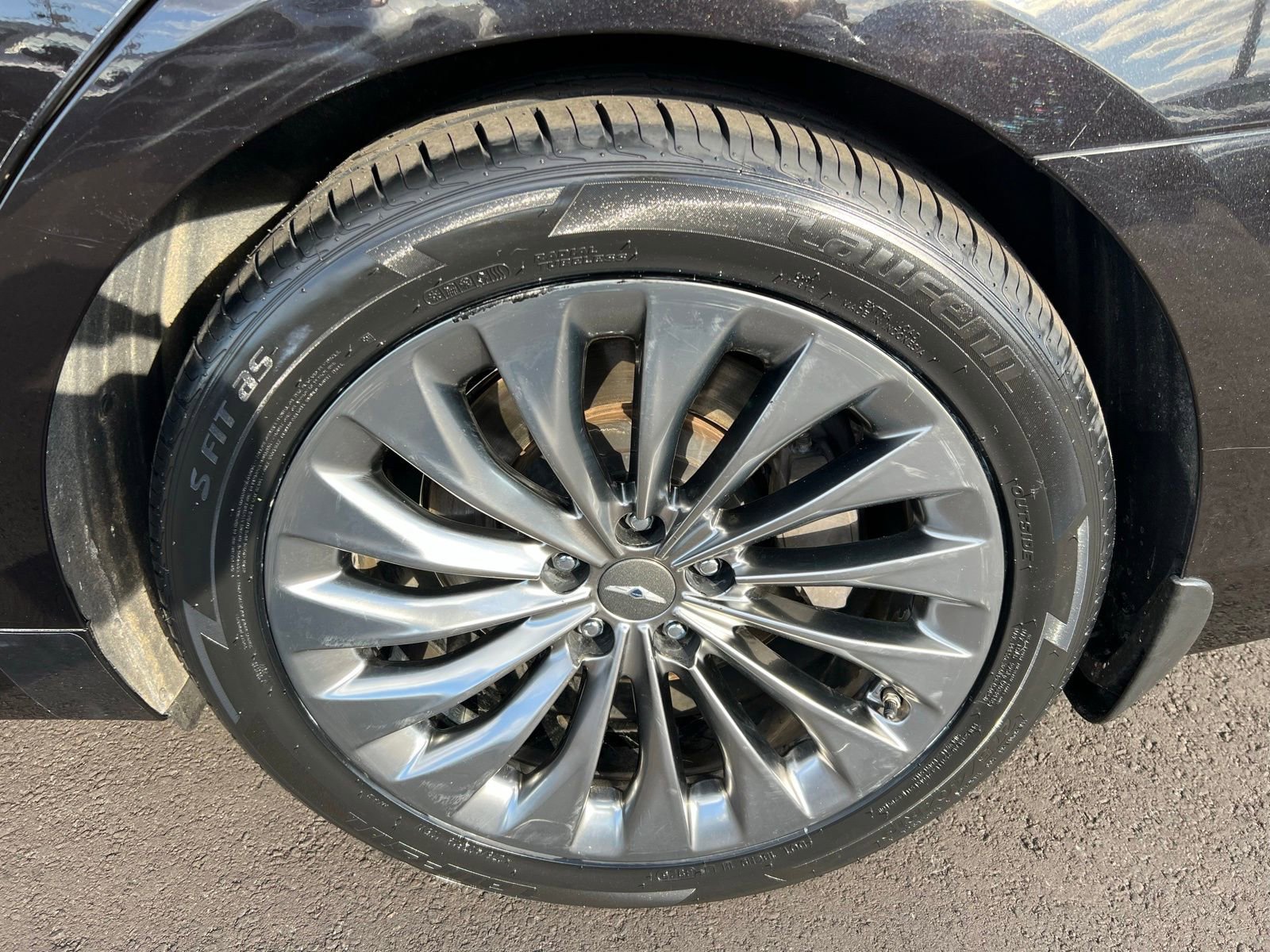 Used 2018 Genesis G90 5.0 Ultimate RWD image 14