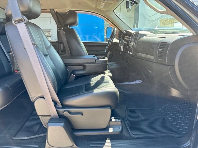 Used 2011 Chevrolet Silverado 3500 LT w/ Interior Plus Package AWD/4WD image 16