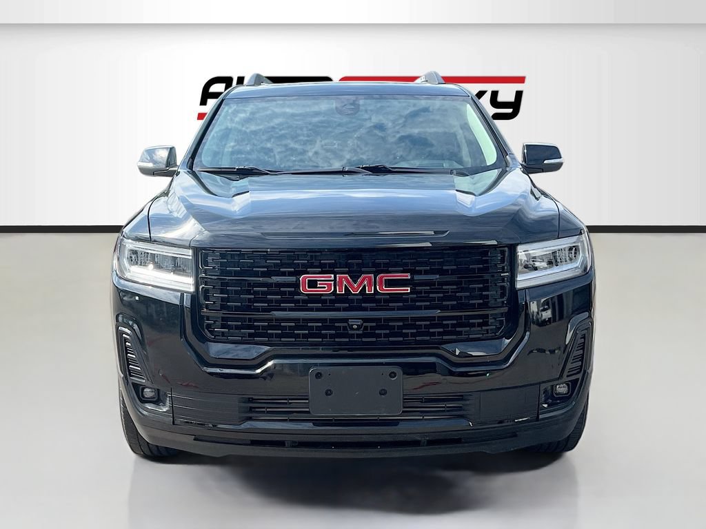 Used 2023 GMC Acadia Denali w/ Black Diamond Edition FWD image 2