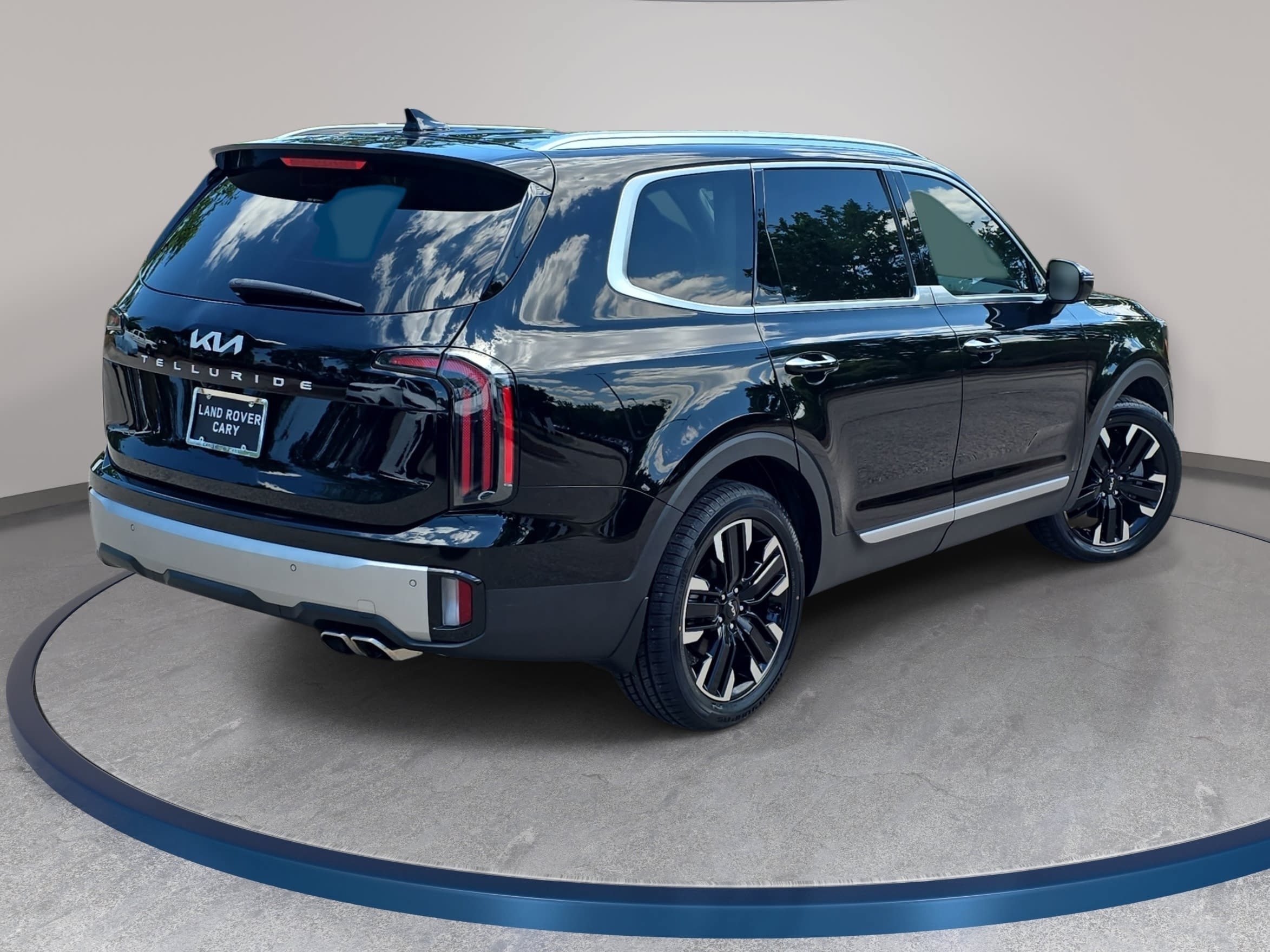 Used 2023 Kia Telluride SX FWD image 5