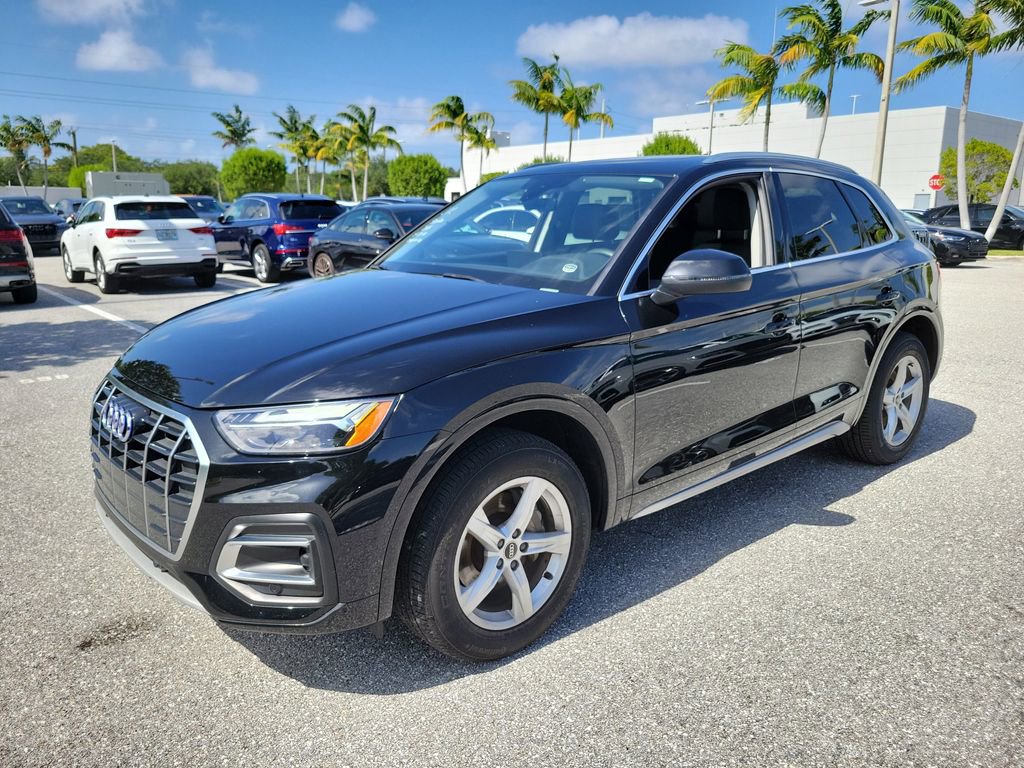 Used 2023 Audi Q5 Premium w/ Convenience Package AWD/4WD image 2