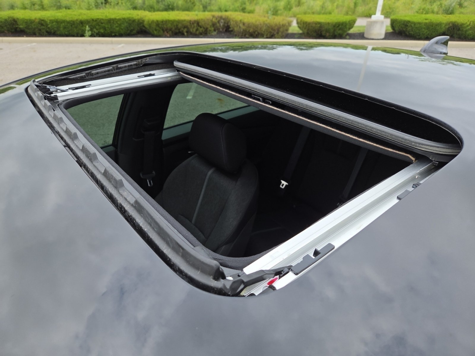 Used 2024 Honda Accord Sport image 3