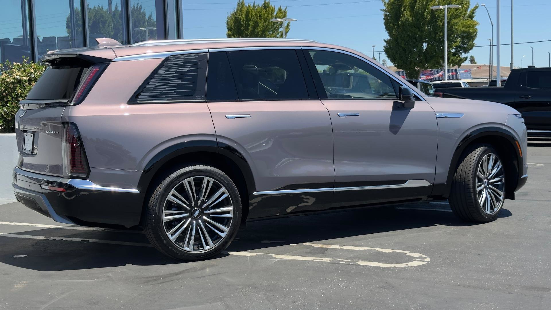 New 2026 Cadillac Vistiq Premium Luxury image 4