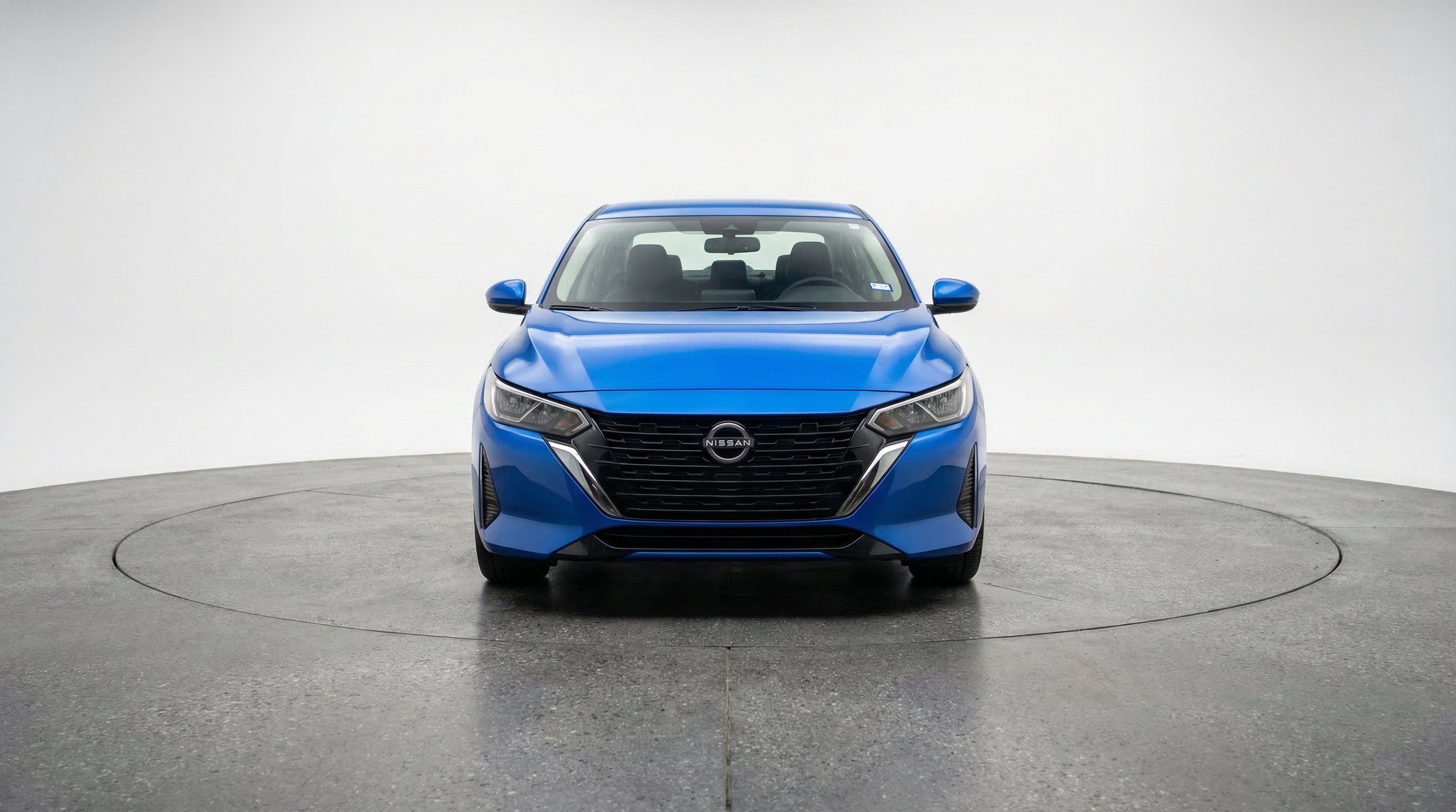 Used 2025 Nissan Sentra SV FWD image 2