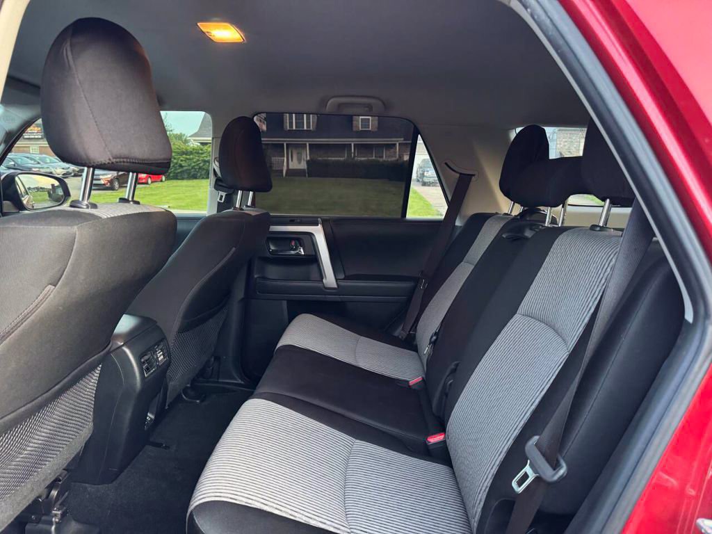 Used 2022 Toyota 4Runner SR5 AWD/4WD image 6