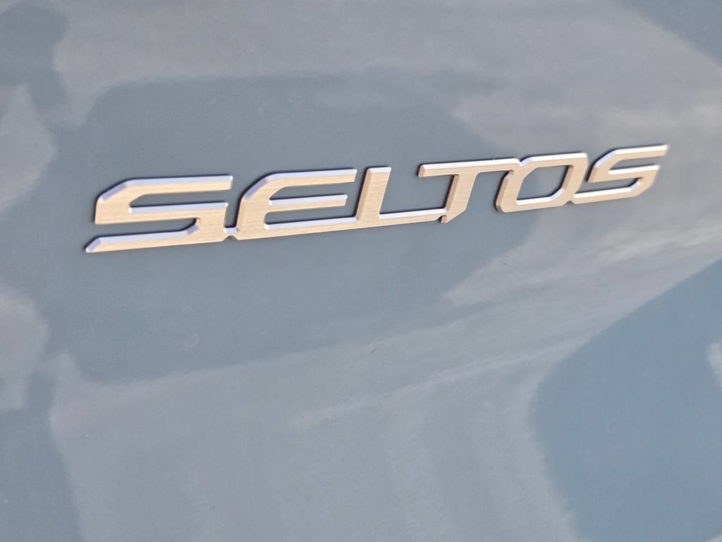 New 2027 Kia Seltos S FWD image 5