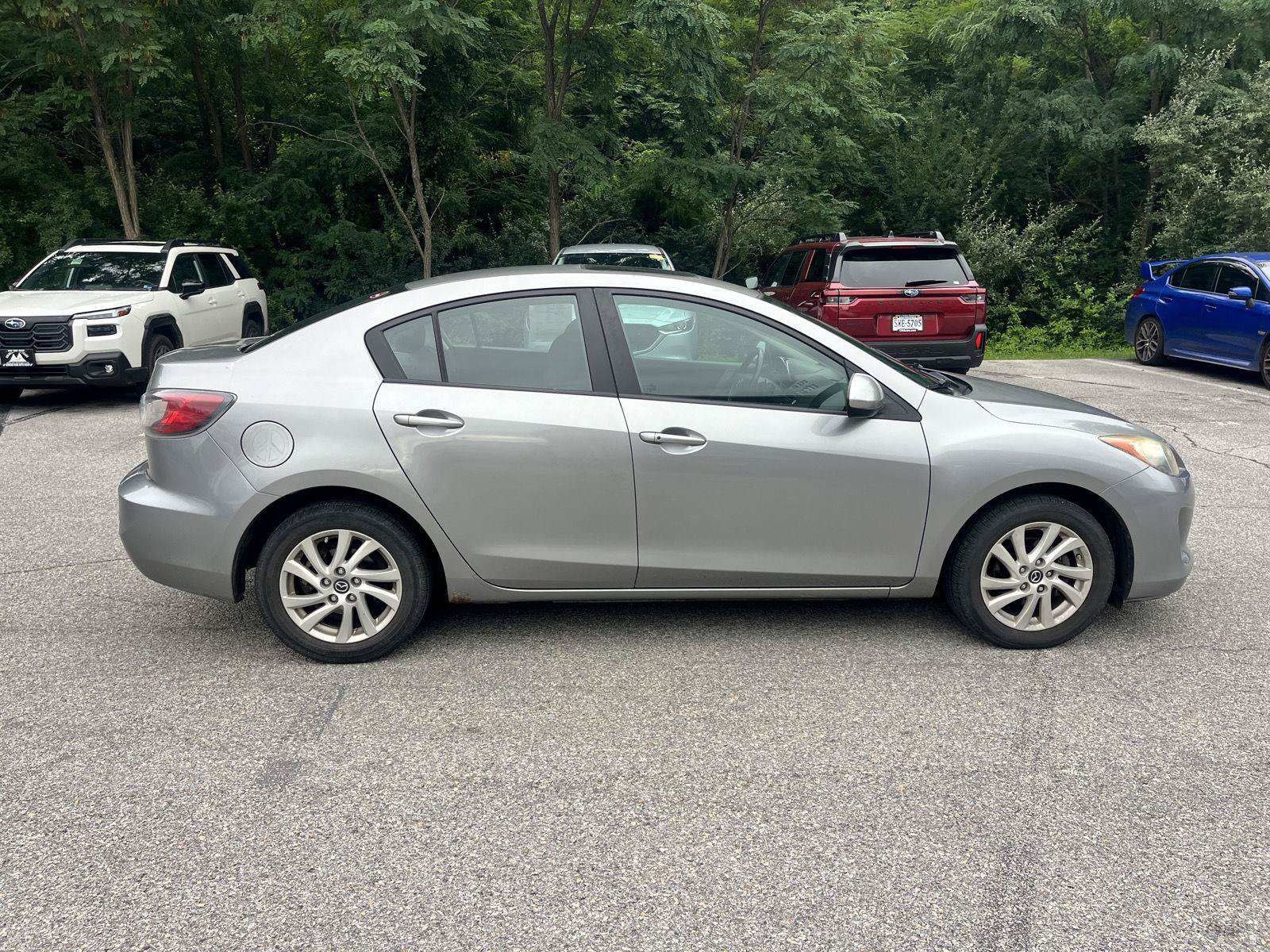 Used 2013 MAZDA MAZDA3 i Touring FWD image 8