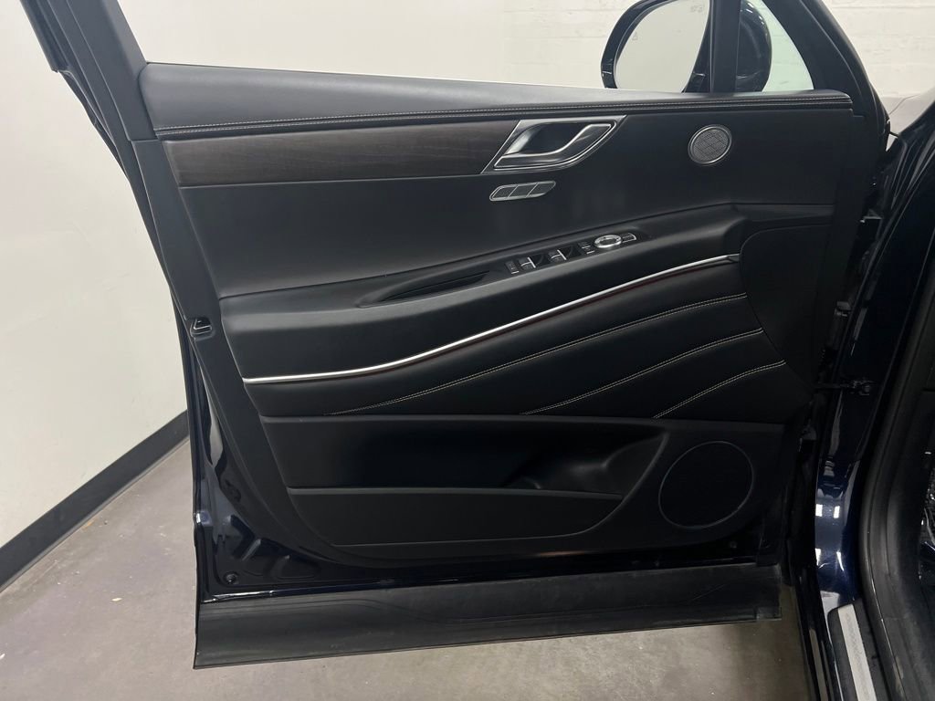 Used 2024 Genesis GV80 2.5T image 12