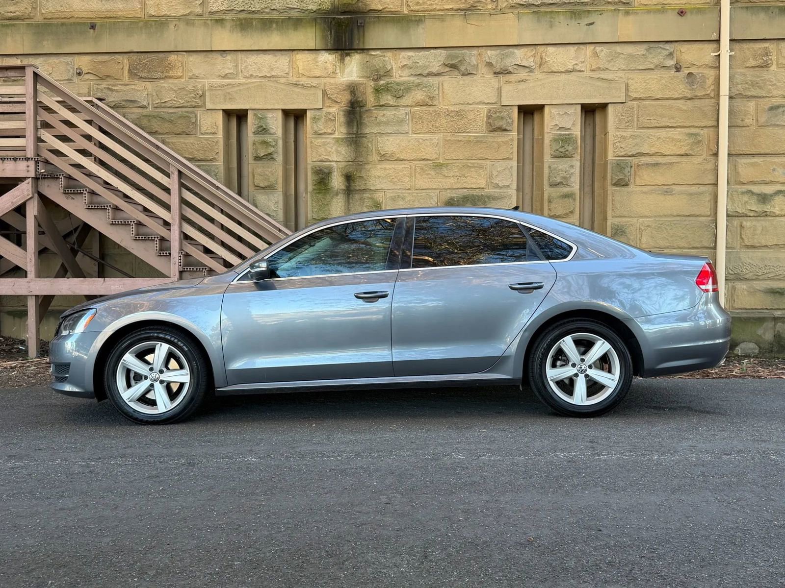 Used 2013 Volkswagen Passat 2.5 SE image 28