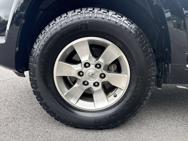 Used 2012 Toyota 4Runner SR5 w/ Convenience Pkg AWD/4WD image 10