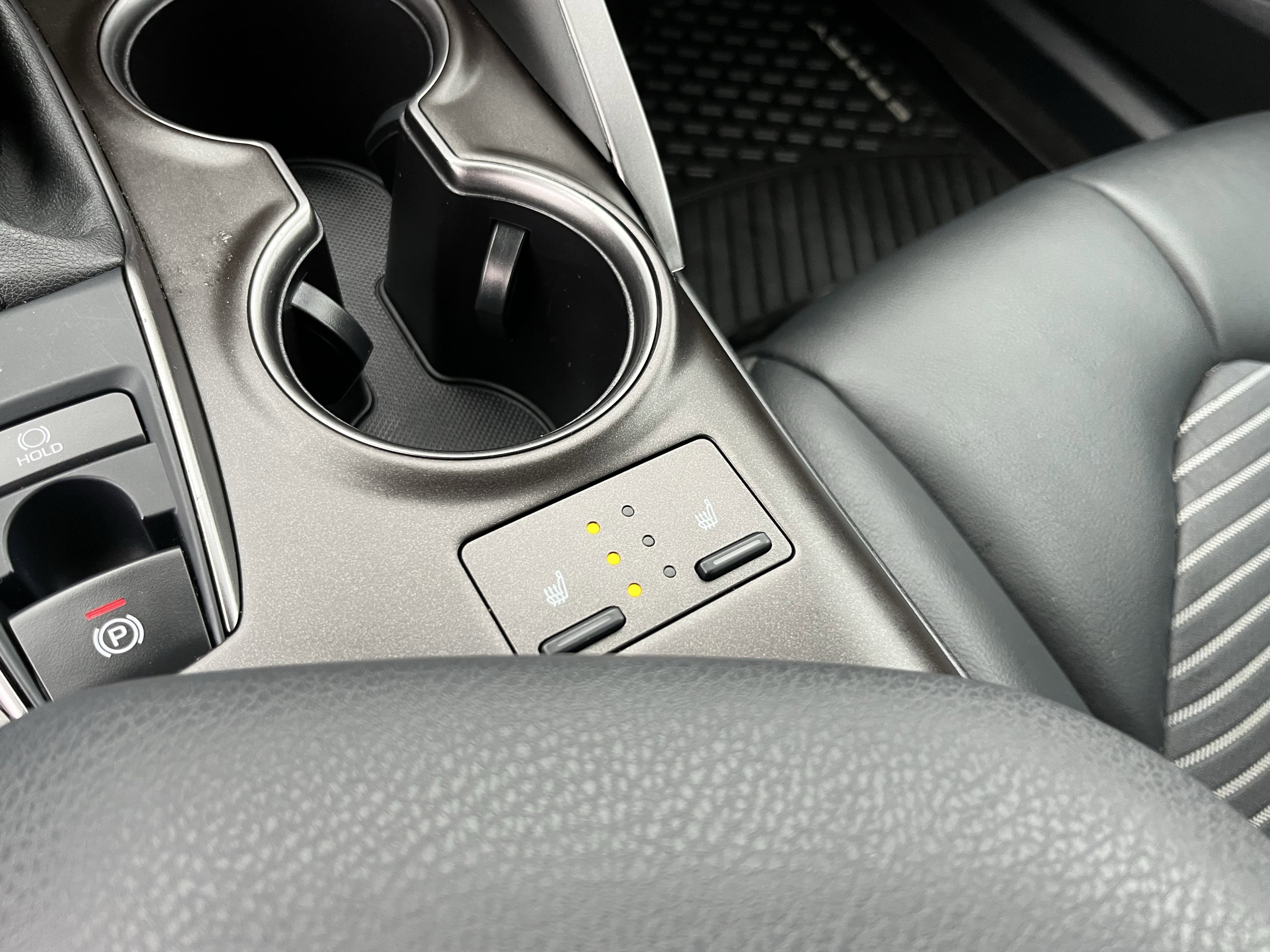 Used 2024 Toyota Camry SE image 23