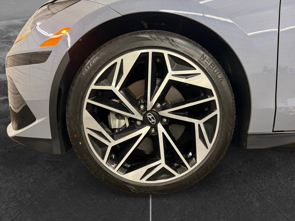 Used 2025 Hyundai Ioniq 6 SEL RWD image 32