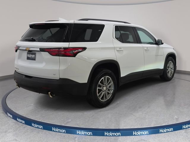 Used 2023 Chevrolet Traverse LT w/ Rear Camera Mirror Package AWD/4WD image 6