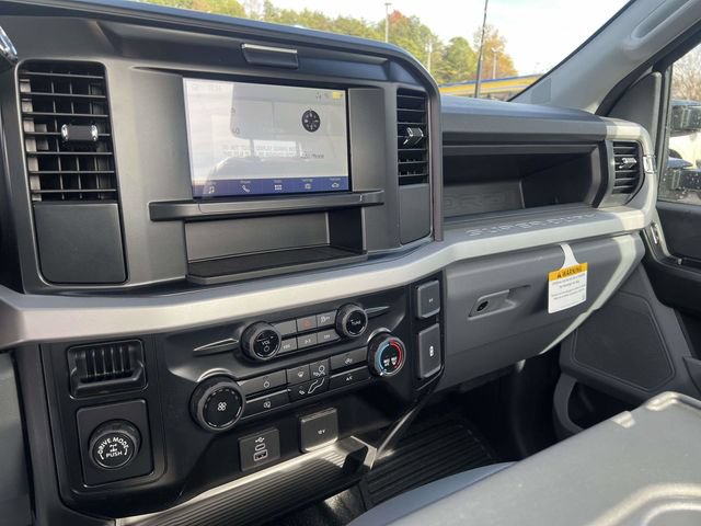 New 2026 Ford F250 XL w/ XL Chrome Package RWD image 16