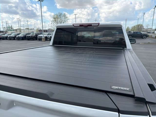 Used 2024 GMC Sierra 1500 Denali w/ Technology Package AWD/4WD image 10