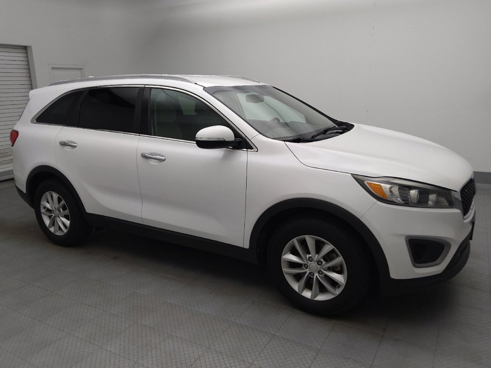 Used 2018 Kia Sorento FWD image 11