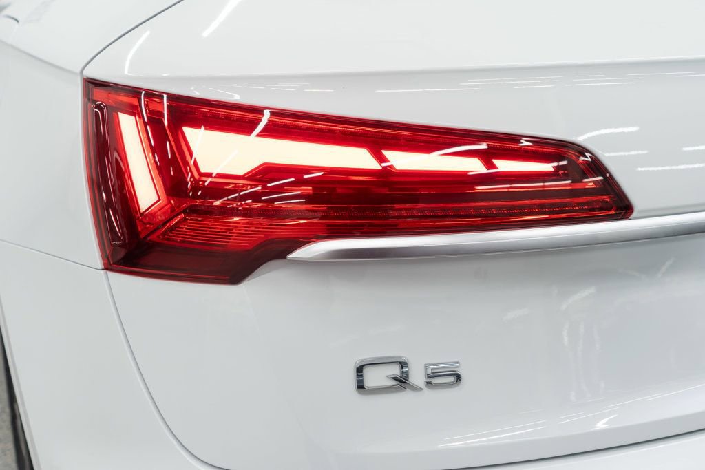 Used 2025 Audi Q5 e Premium image 43