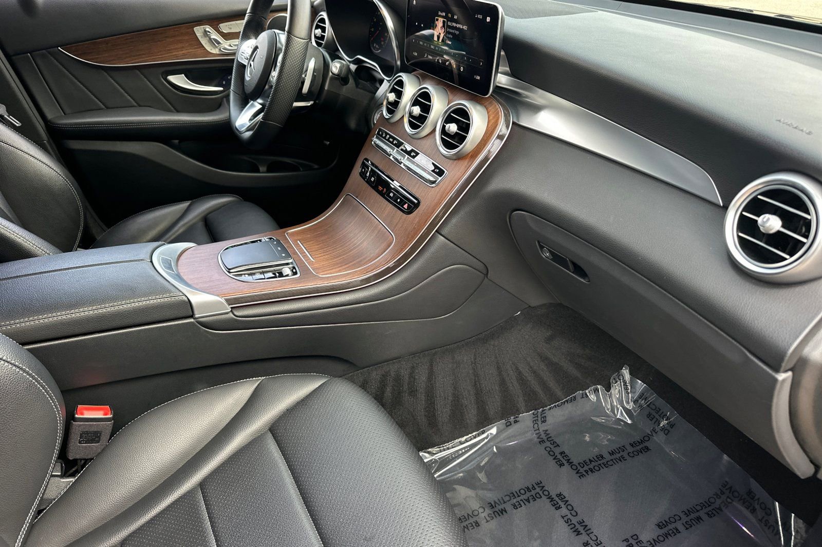 Certified 2022 Mercedes-Benz GLC 300 4MATIC image 15