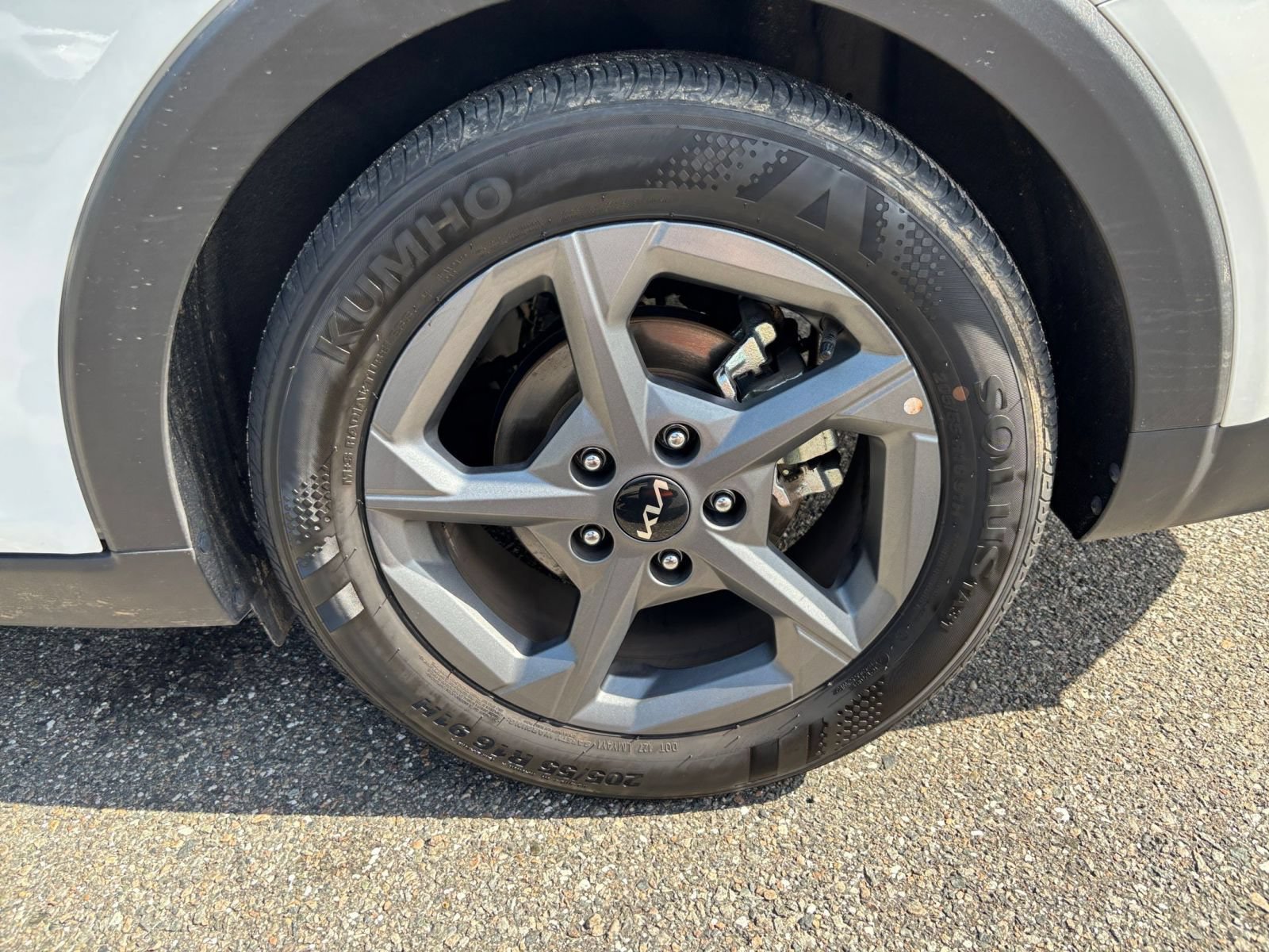 Used 2025 Kia K4 FWD image 28