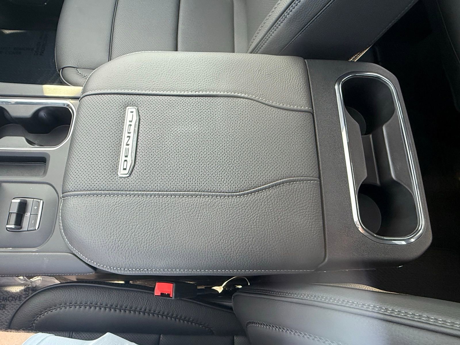 New 2026 GMC Sierra 2500 Denali w/ Denali Reserve Package image 26