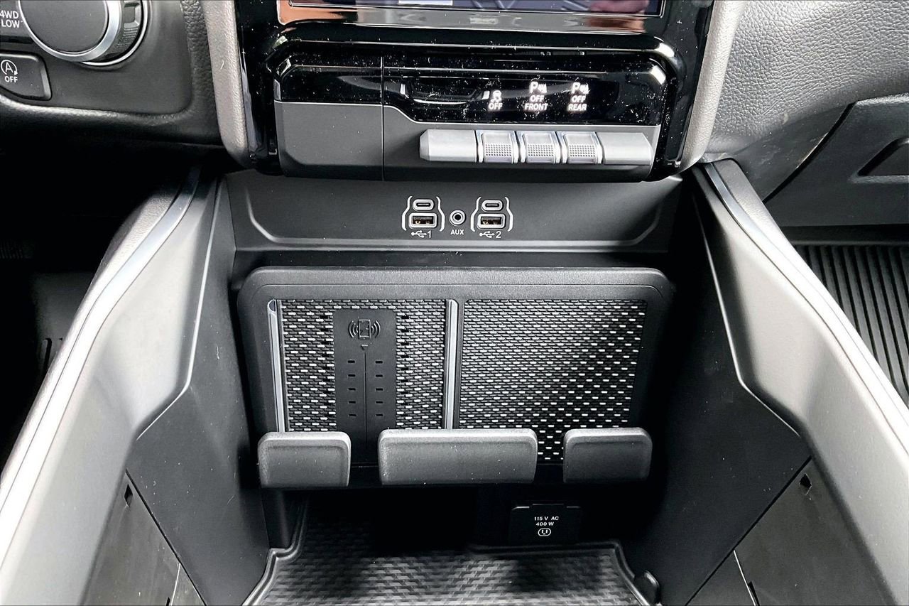 New 2026 RAM 1500 4x4 Crew Cab image 18