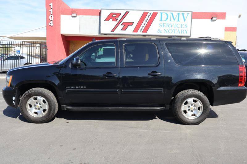 Used 2014 Chevrolet Suburban LT AWD/4WD image 4