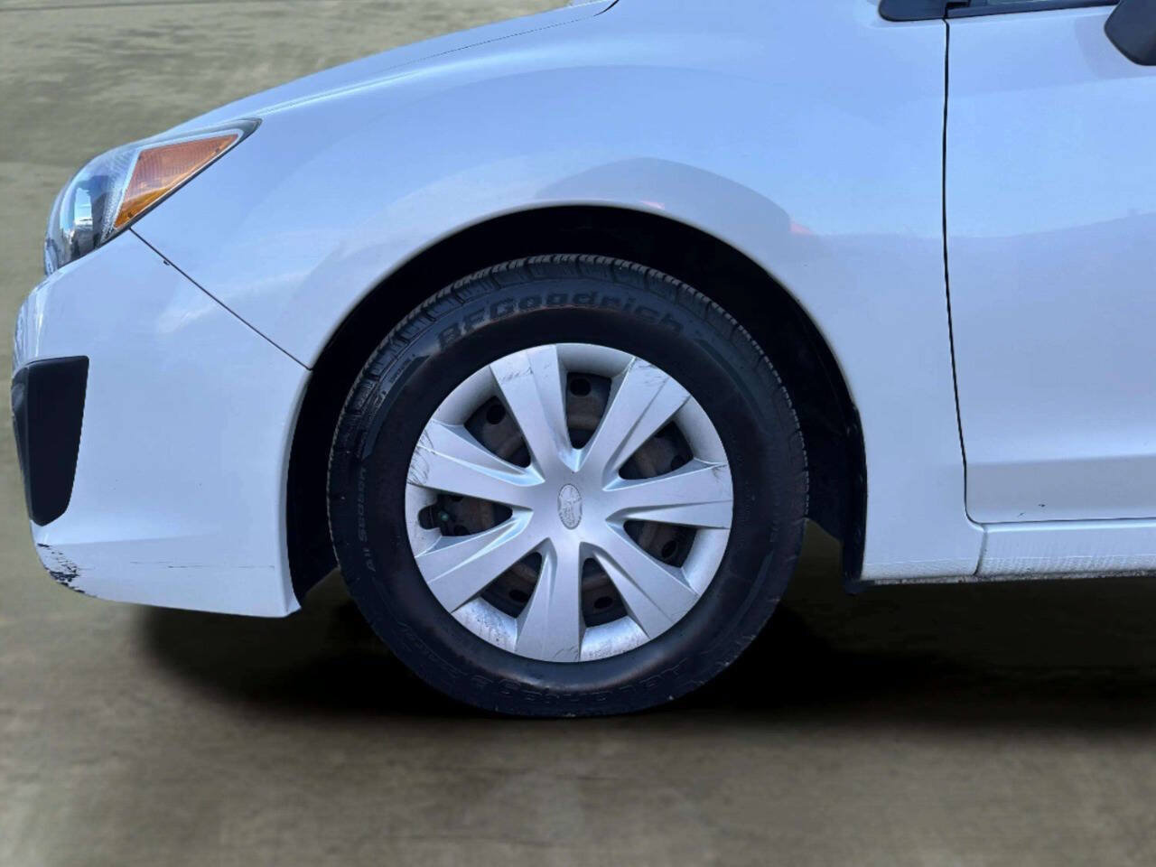 Used 2014 Subaru Impreza 2.0i AWD/4WD image 27