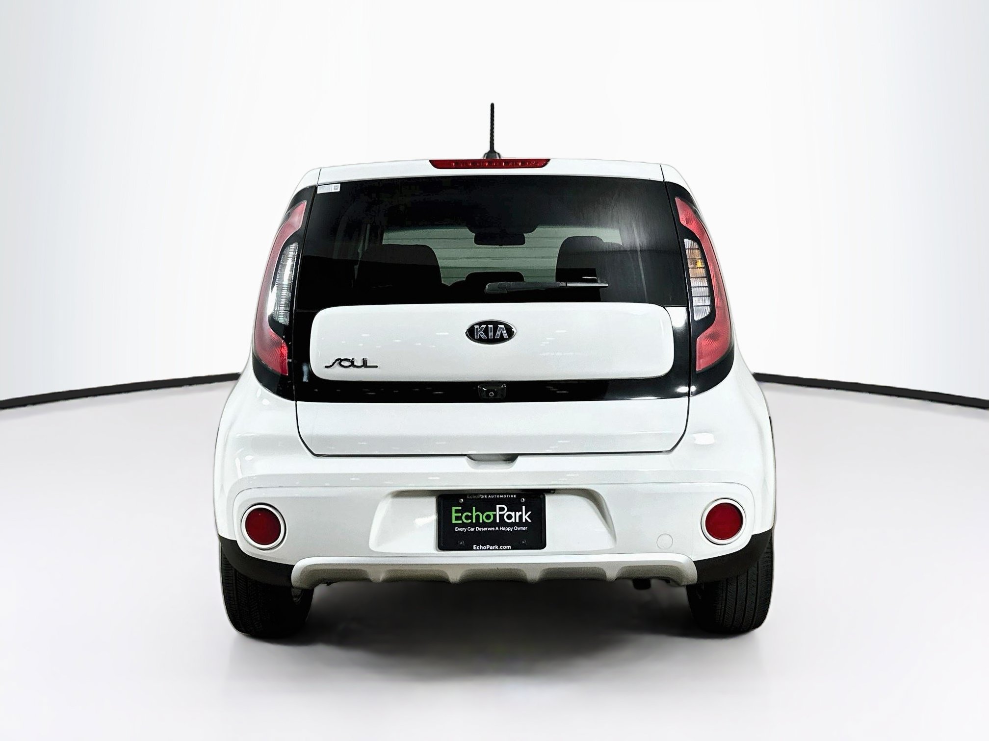 Used 2018 Kia Soul + FWD image 7