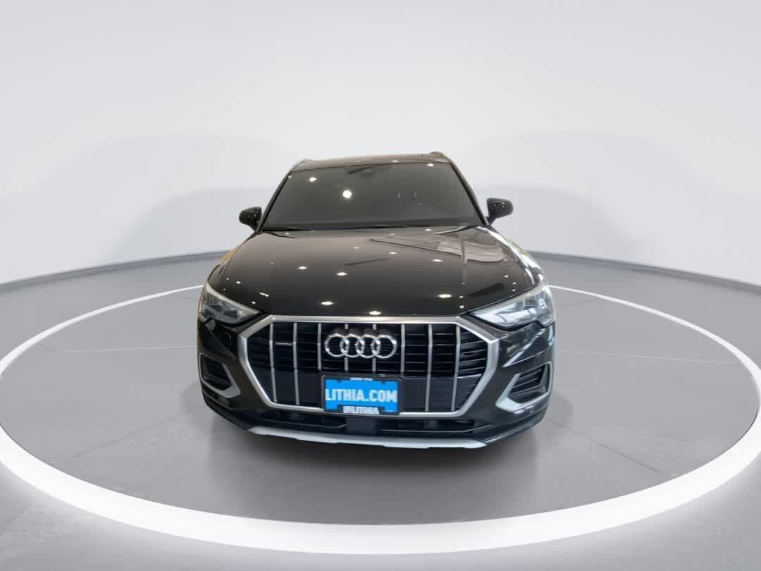 Used 2020 Audi Q3 2.0T Premium AWD/4WD image 3