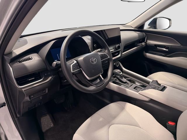 Certified 2025 Toyota Grand Highlander LE image 8