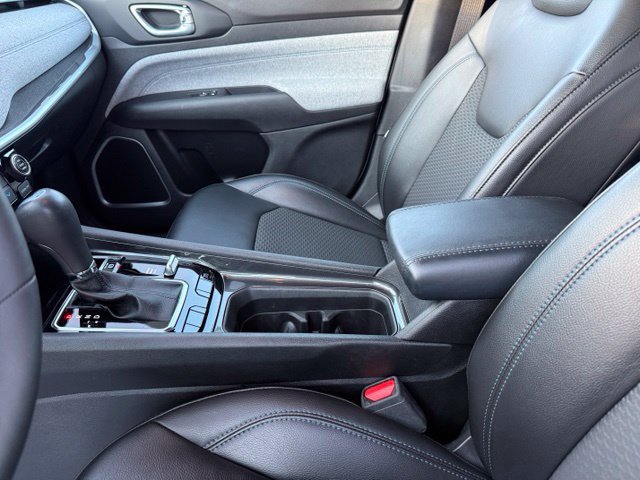 Used 2023 Jeep Compass Latitude w/ Convenience Group AWD/4WD image 23
