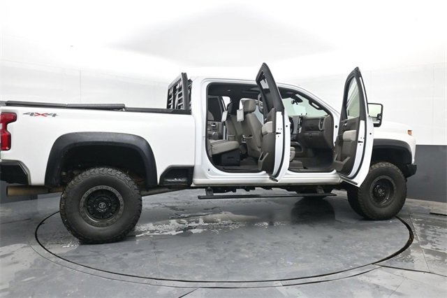 Used 2020 Chevrolet Silverado 2500 LTZ w/ Technology Package image 56