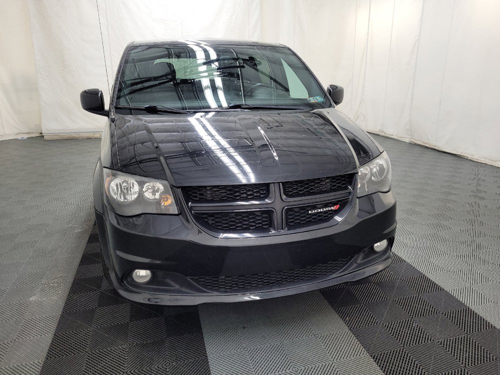 Used 2016 Dodge Grand Caravan SXT FWD image 14