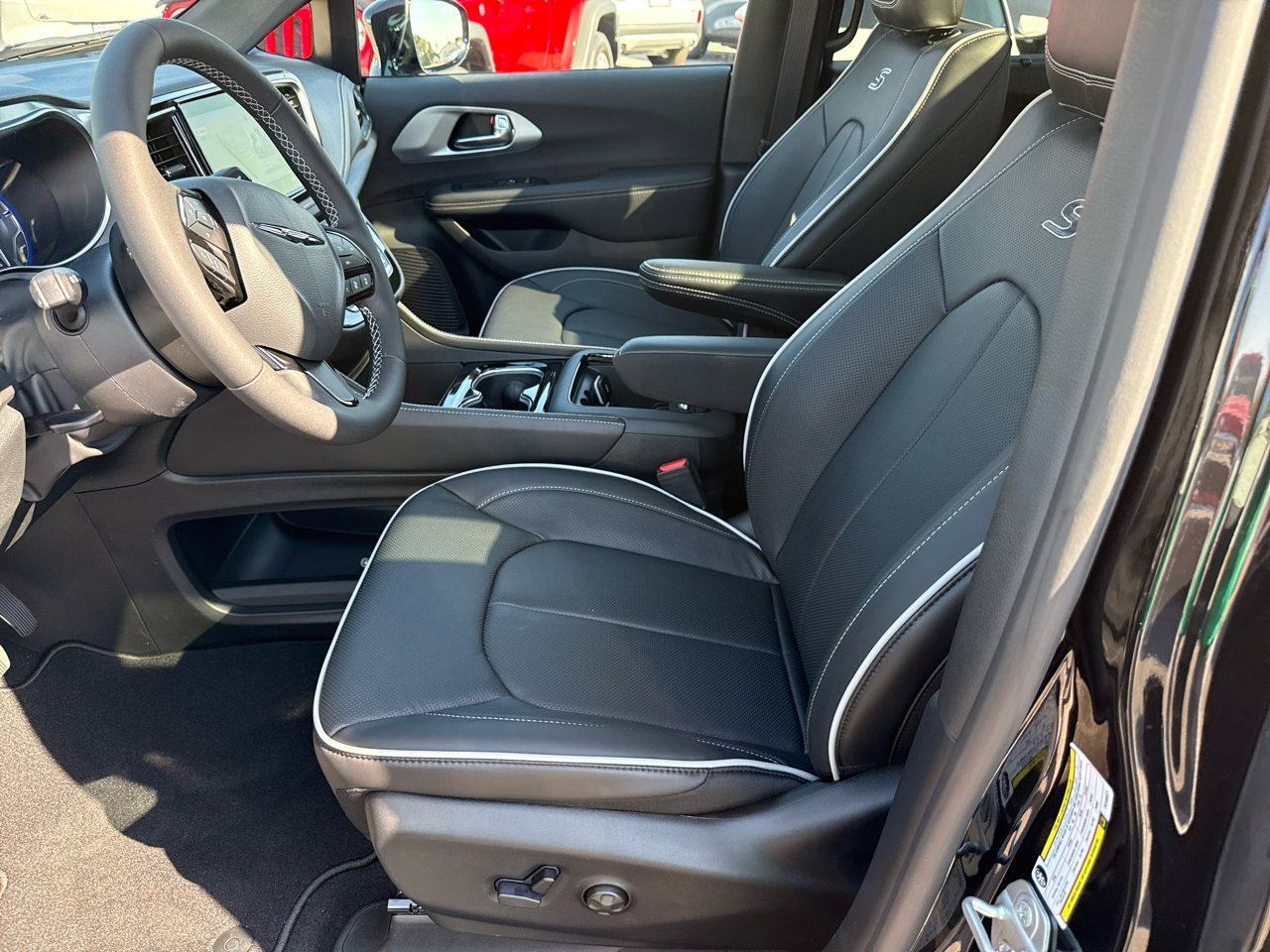 New 2026 Chrysler Pacifica Limited w/ S Appearance Package image 20