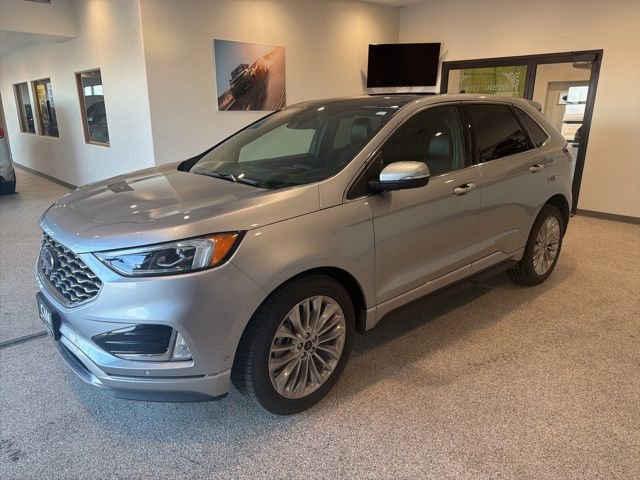 Used 2022 Ford Edge Titanium w/ Equipment Group 301A image 3