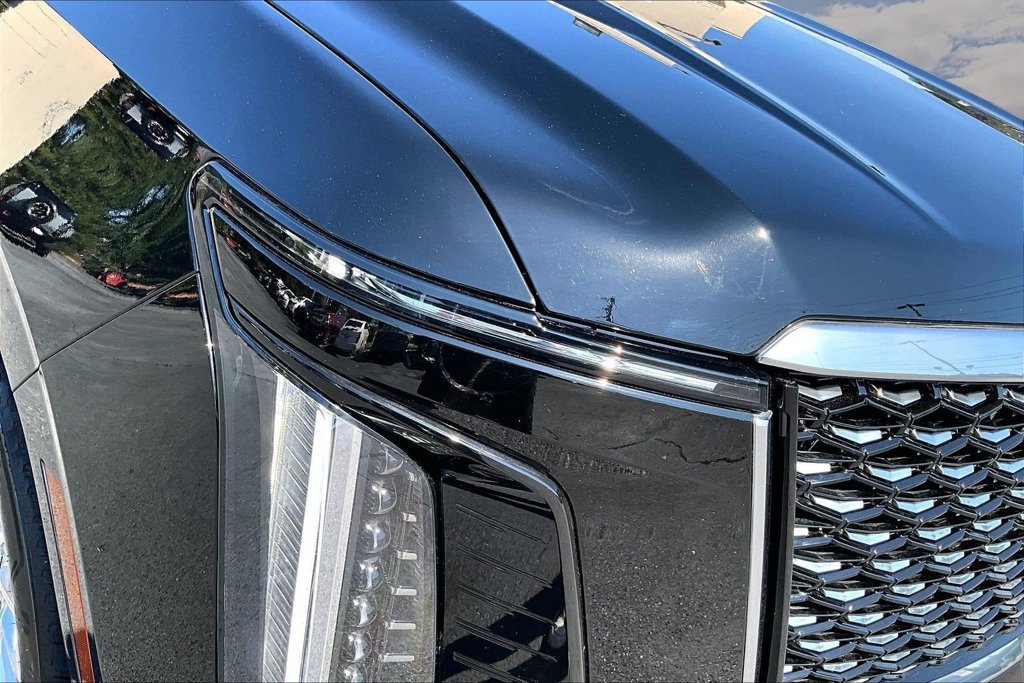 Certified 2026 Cadillac Escalade Luxury AWD/4WD image 33
