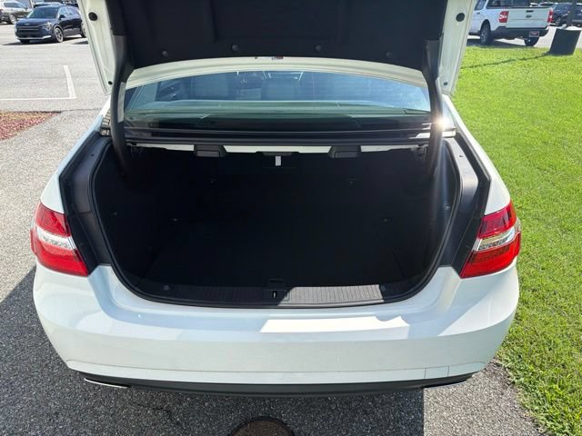 Used 2011 Mercedes-Benz E 350 4MATIC Sedan image 8