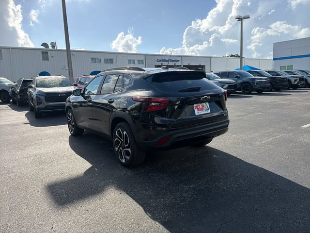 New 2026 Chevrolet Trax RS w/ Sunroof Package FWD image 8