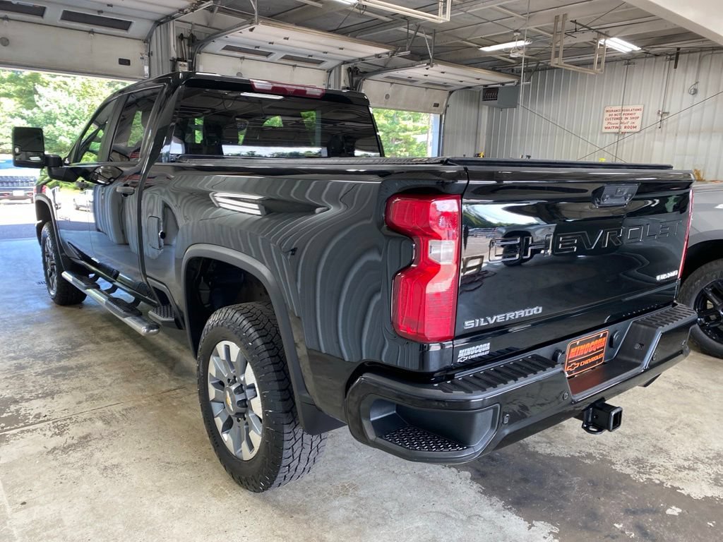 Used 2024 Chevrolet Silverado 2500 Custom w/ Custom Value Package AWD/4WD image 7