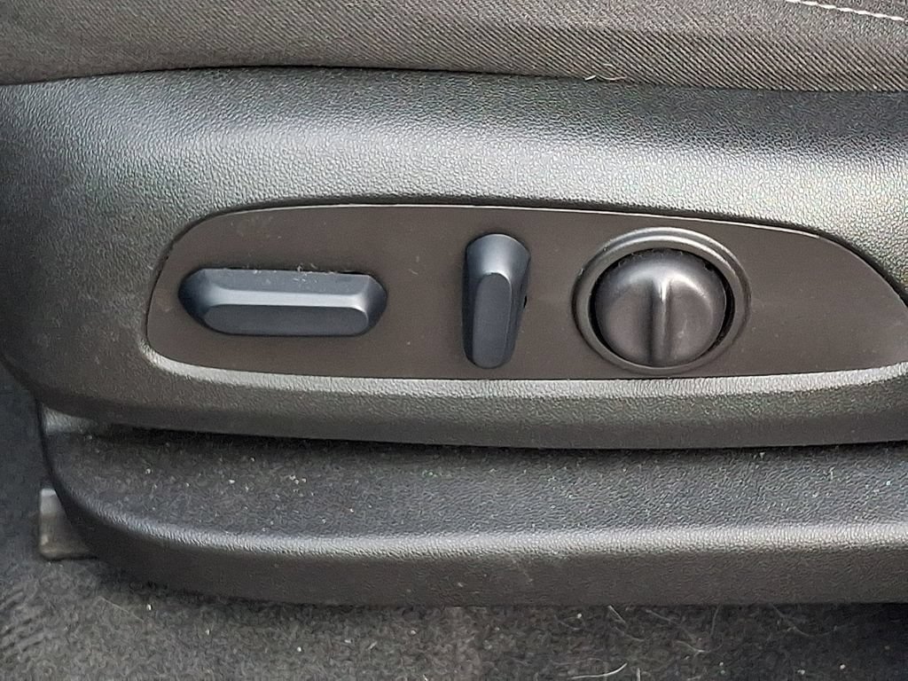 Certified 2024 Chevrolet Traverse LT FWD image 27